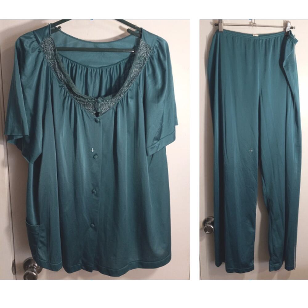Vintage 1960s Shadowline Emerald Green 2 Piece Pajama Set Medium Nylon USA
